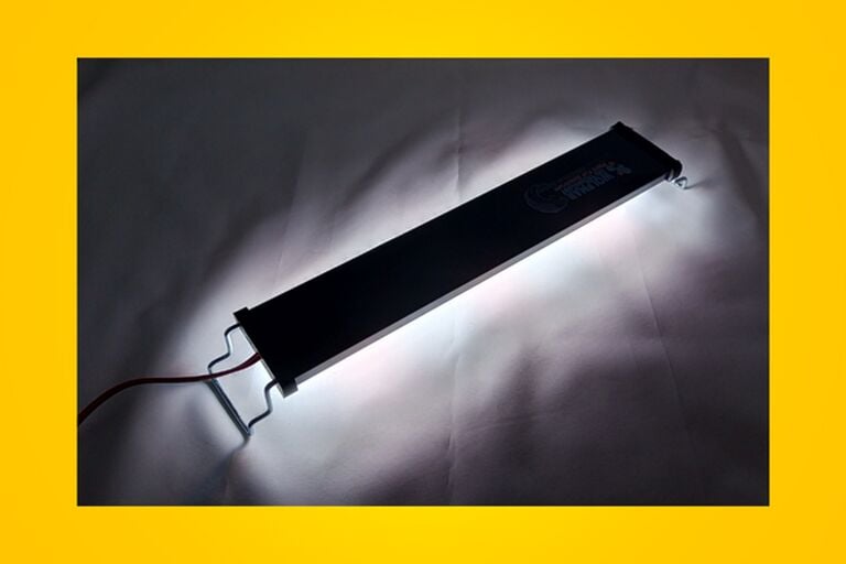 WOLFMAR 130 CM AKVARYUM LAMBASI BLACK SERİSİ (135-145 CM GENİŞLİK ARASINDAKİ AKVARYUMLAR İÇİN UYGUND