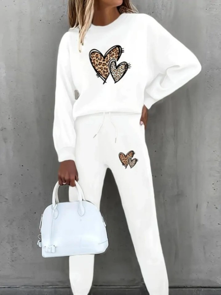 Kadın Uzun Kollu Bisiklet Yaka Kalp Desenli şardonlu üç Iplik Bluz Ve Pantolon Ikili Takım