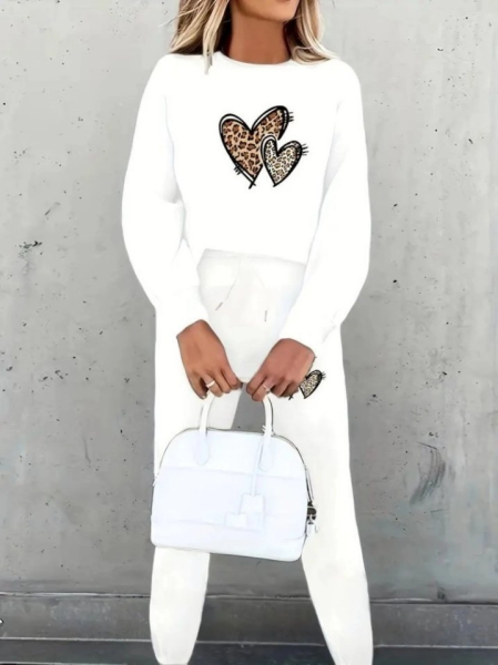 Kadın Uzun Kollu Bisiklet Yaka Kalp Desenli şardonlu üç Iplik Bluz Ve Pantolon Ikili Takım