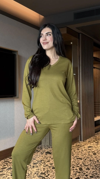 Kadın V Yaka Bluz Ve Pantolon Ikili Takım