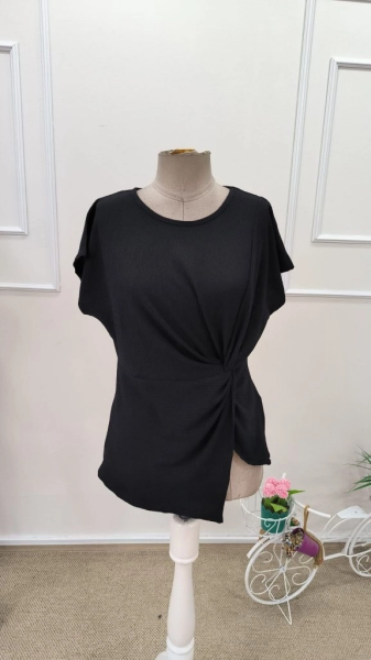 Kadın Kısa Kollu Yuvarlak Yakalı Yandan Sarmal Detaylı Bürümcük Bluz