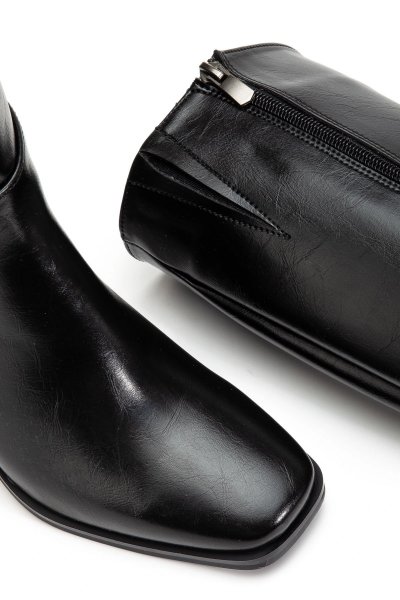 4804 Siyah Kırışık Fermuarlı Günlük Bayan Çizme