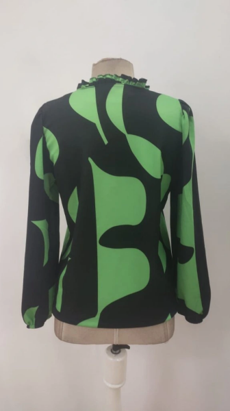 Kadın Uzun Kollu V Yakalı Desenli Modal Bluz