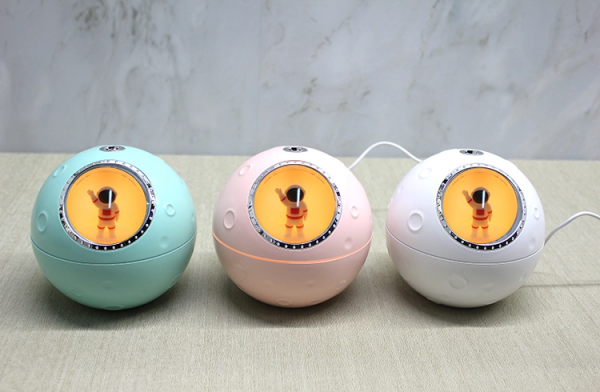 Astronot Ledli Hava Nemlendirici