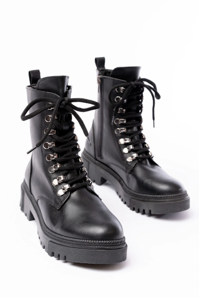 812-2121 Siyah Cilt Bağcıklı Fermuarlı Günlük Kadın Bot