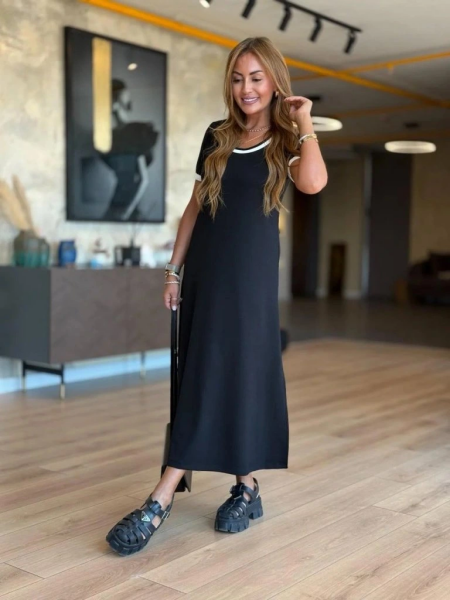 Kadın Kısa Kollu Yuvarlak Yaka Yandan Yırtmaçlı Midi Viskon Elbise