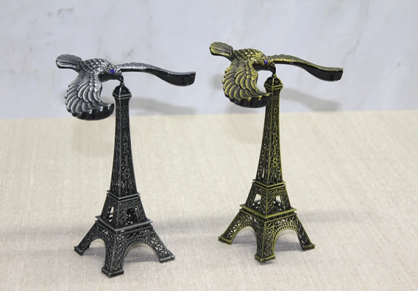 Kartallı Metal Eyfel Kulesi Model 1