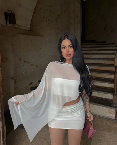 Kadın Türk Transparan Detay Büstiyer Ve Etek Takım