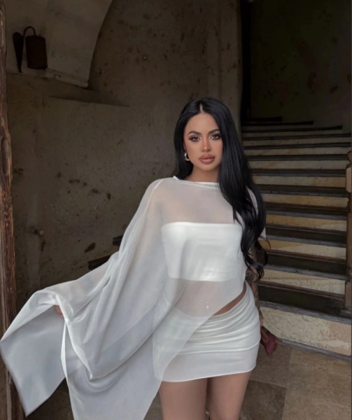 Kadın Türk Transparan Detay Büstiyer Ve Etek Takım