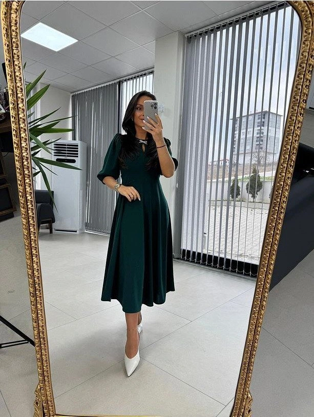 Kadın Kısa Kollu Bisiklet Yaka Fiyonk Broşlu Midi Janjan Krep Elbise