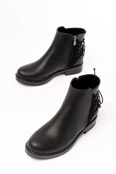 165-209 Siyah Arka Bağcık Aksesuarlı Fermuarlı Günlük Kadın Bot