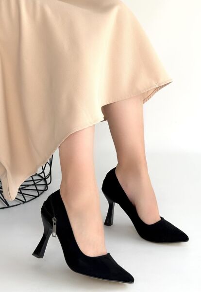 Retta Siyah Süet Topuklu Ayakkabı