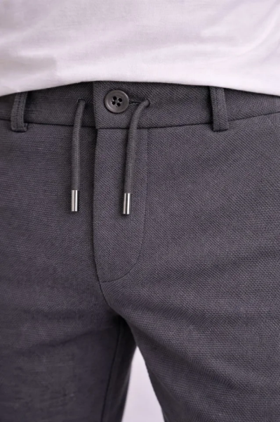 Erkek Diagonel Mikro Dokulu Duble Paça Cepli Pantolon Bağcıklı Bel, Modern Kesim - Füme