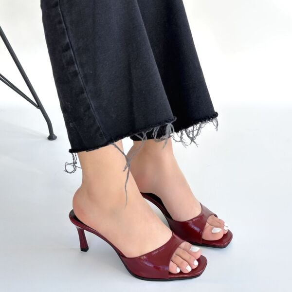 Ribay Bordo Rugan Topuklu Terlik