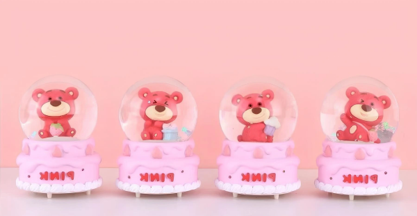 Ayıcıklı Işıklı Kar Küresi 7 Cm