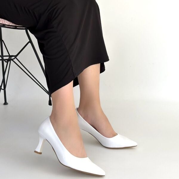 Mırta Beyaz Cilt Topuklu Ayakkabı