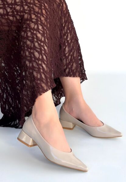 Ferla Bej Rugan Topuklu Ayakkabı