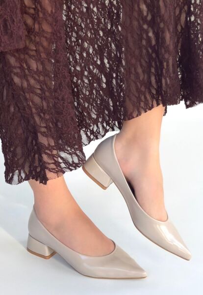 Ferla Bej Rugan Topuklu Ayakkabı