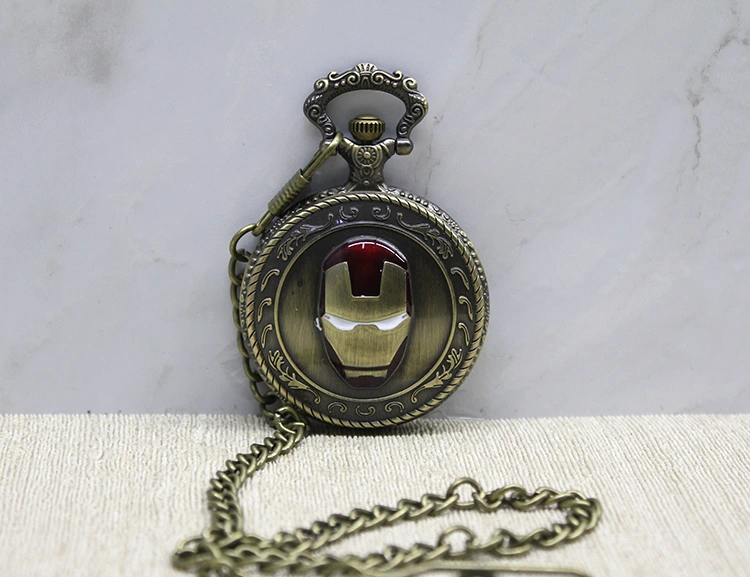 Iron Man Tasarımlı Köstekli Saat