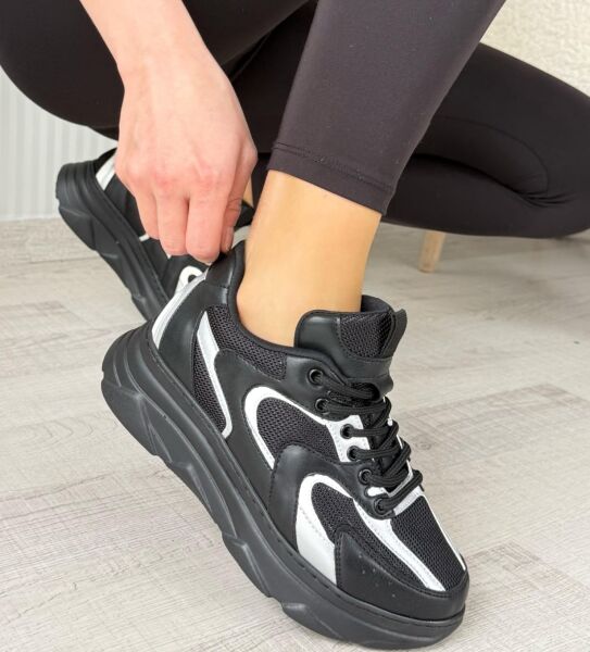 Cata Siyah Cilt Beyaz Detaylı Spor Ayakkabı