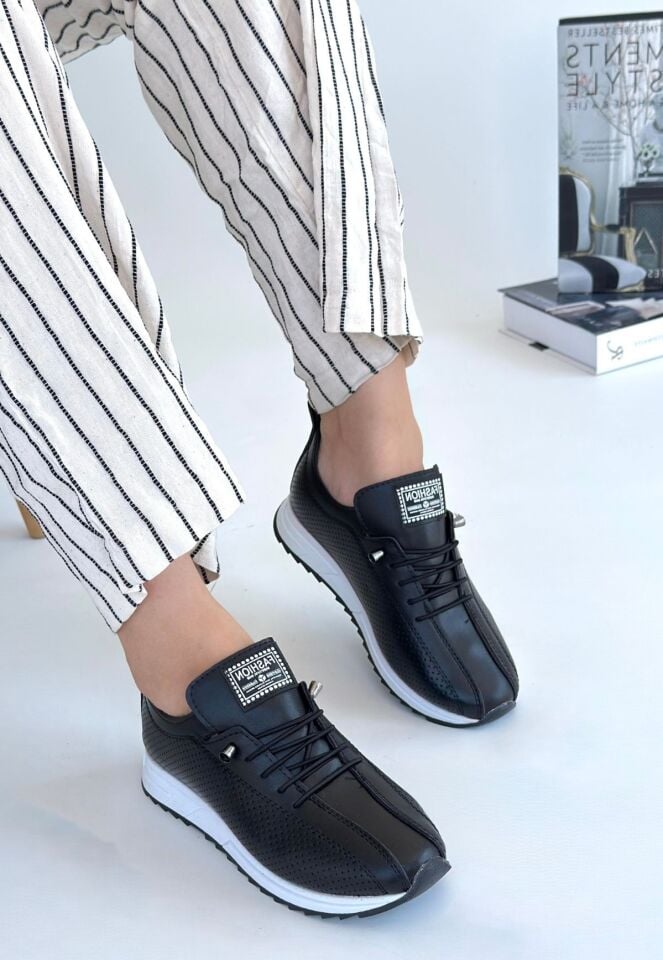 Fiert Siyah Cilt Bağcıklı Spor Ayakkabı