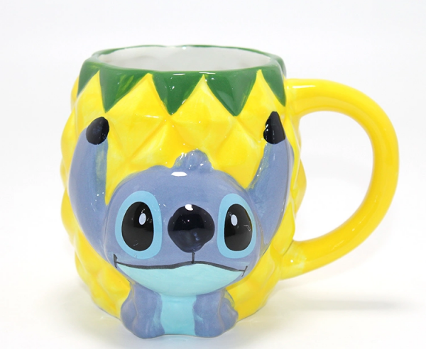 Disney Stitch Ananas Tasarımlı Kabartmalı Kupa Bardak