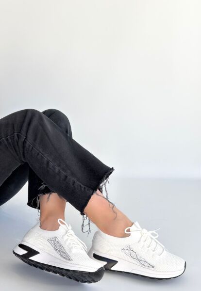 Belan Beyaz Triko Bağcıklı Spor Ayakkabı