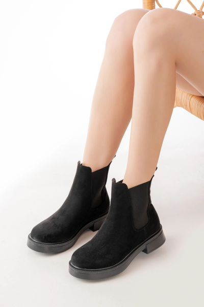 02-2137 Siyah Süet Lastikli Günlük Kadın Bot
