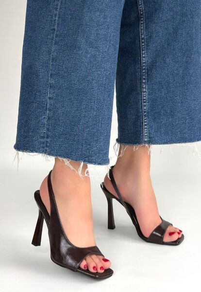 Janta Kahverengi Cilt Topuklu Ayakkabı