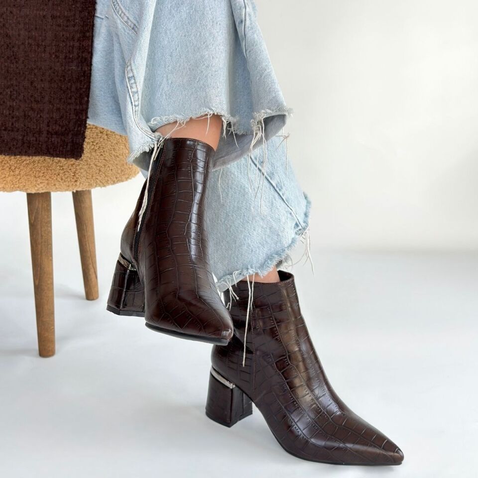 Meça Kahverengi Cilt Topuklu Bot