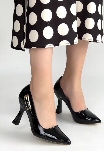 Cerin Siyah Rugan Topuklu Ayakkabı