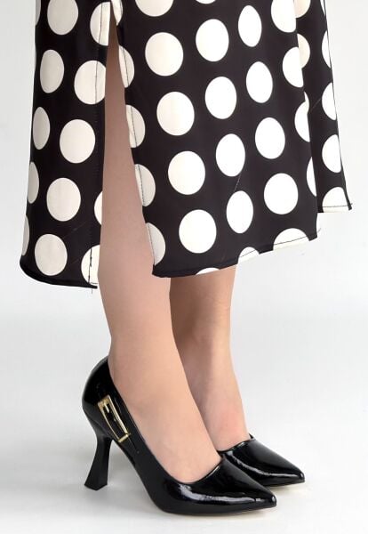 Cerin Siyah Rugan Topuklu Ayakkabı