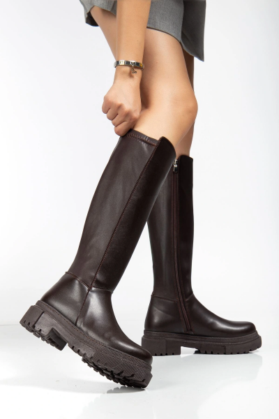 812-300 Kahverengi Fermuarlı Günlük Kadın Çizme