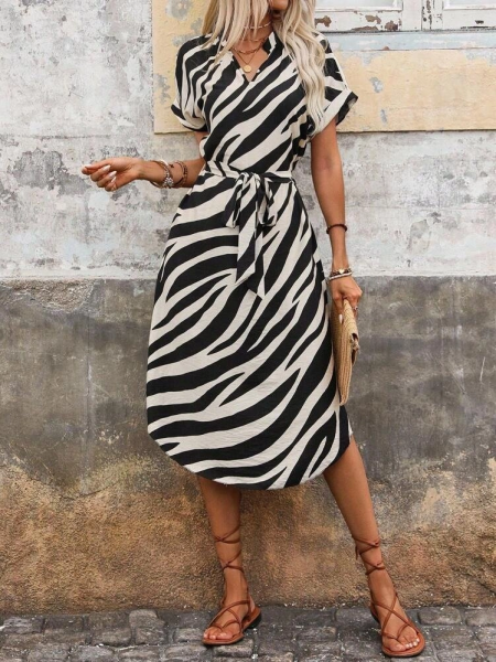 Kadın Kısa Kollu V Hakim Yakalı Zebra Desenli Midi Süprem Elbise