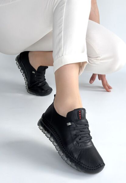 Jiten Siyah Deri Bağcıklı Spor Ayakkabı