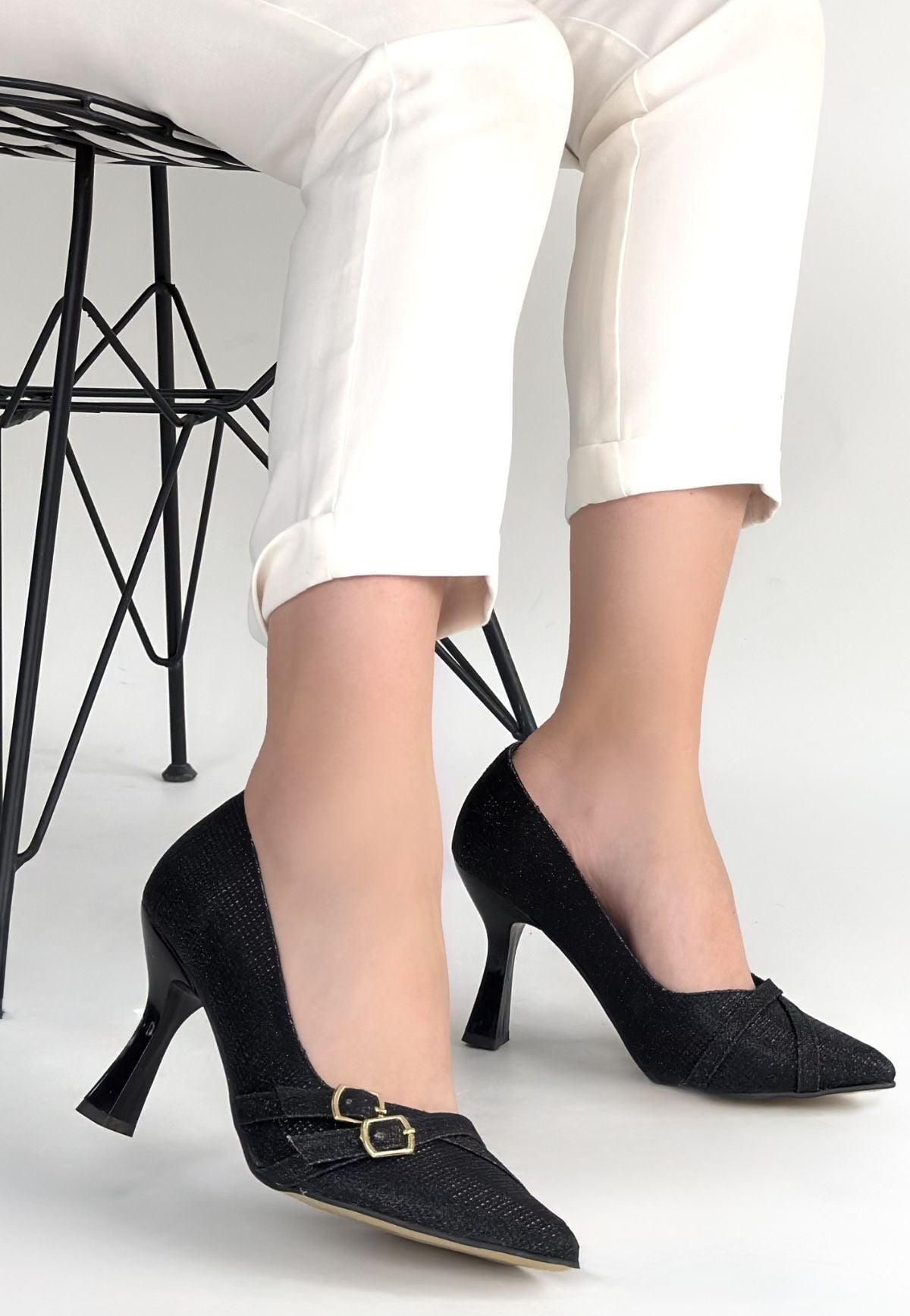 Wenda Siyah Simli Cilt Topuklu Ayakkabı