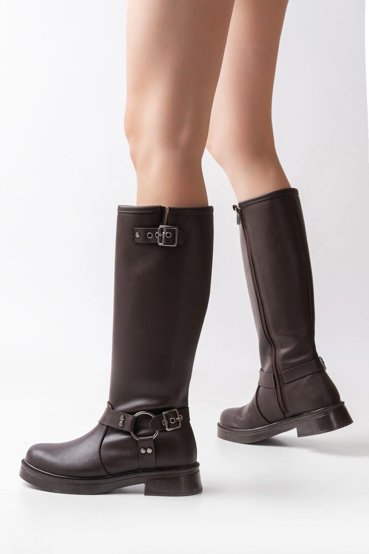 02-312 Bordo Toka Aksesuarlı Fermuarlı Günlük Kadın Çizme