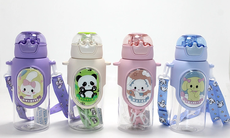 Sevimli 3D Desenli Su Matarası (BPA İçermez)