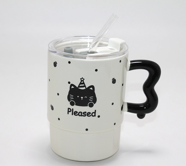 Sevimli Ayı Figürlü Pipetli Kapaklı Porselen Kupa Bardak