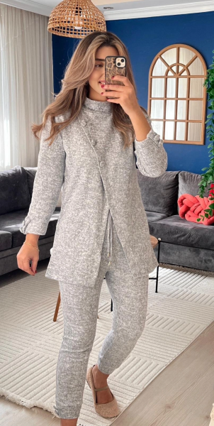 Kadın Uzun Kollu Balıkçı Yaka önden Düğmeli Bluz Ve Pantolon Yumoş Ikili Takım