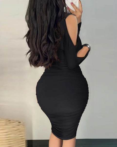 Kadın Omuzlardan Açık Uzun Kollu Taşlı Degaje Yakalı Sandy Midi Elbise