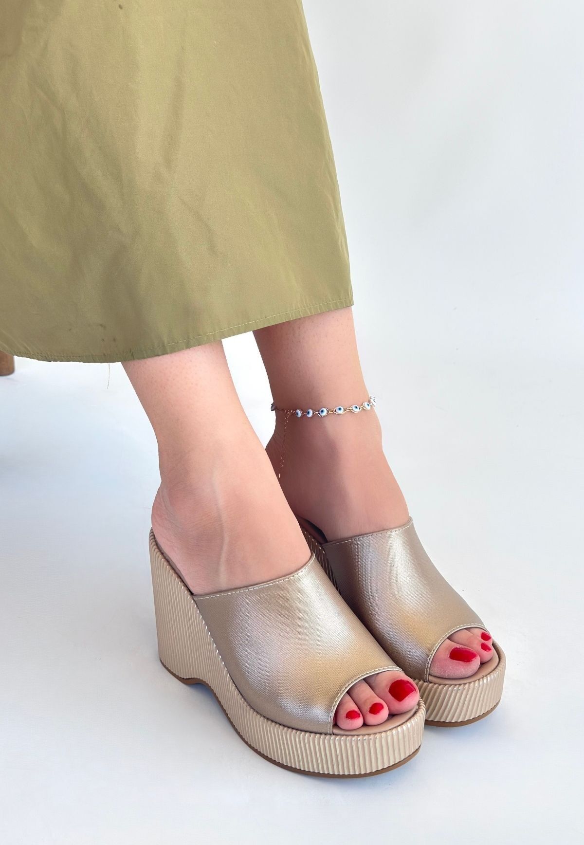 Tlay Bej Cilt Dolgu Topuk Terlik