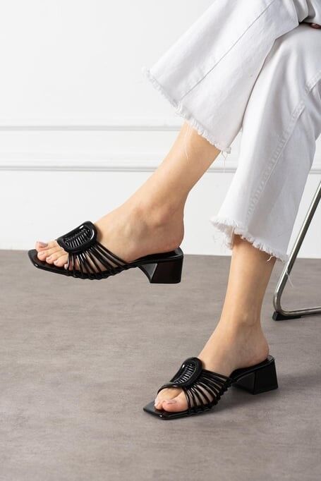 Anca Siyah Rugan Topuklu Terlik